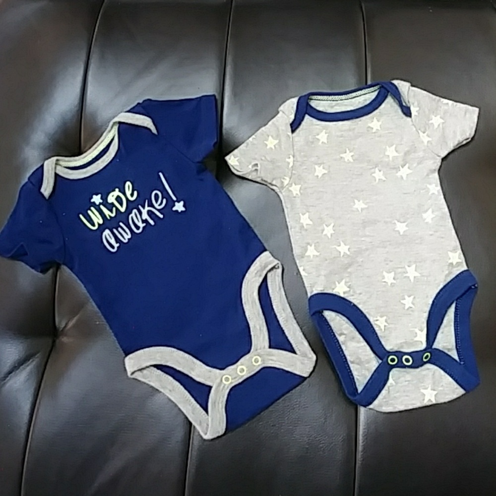 2 NEW Cloud Island NB Boys Onsies